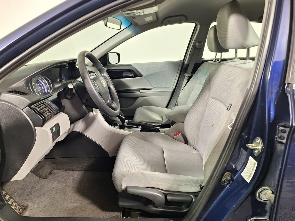 Used 2017 Honda Accord LX image 11