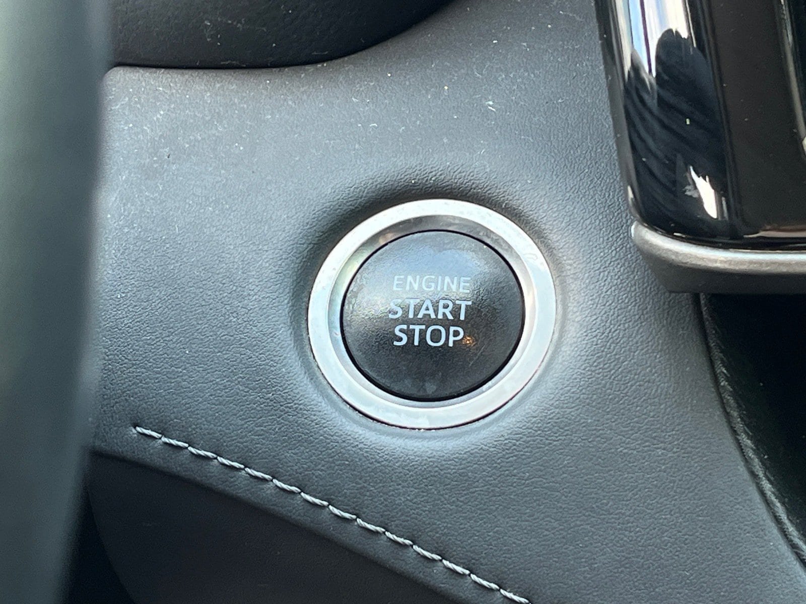 Used 2021 Toyota Highlander XLE FWD image 22