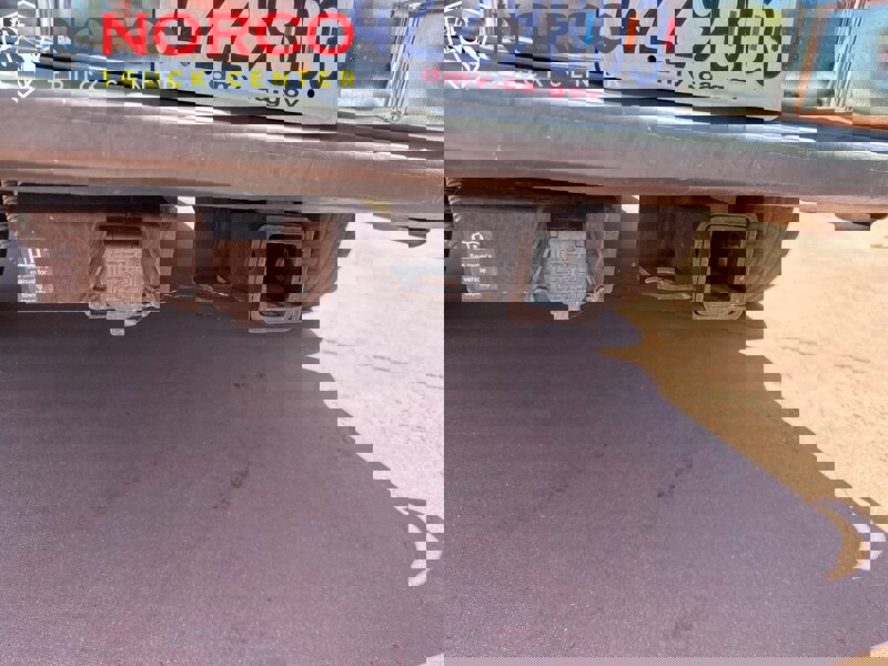 Used 2017 Nissan Frontier SV image 7