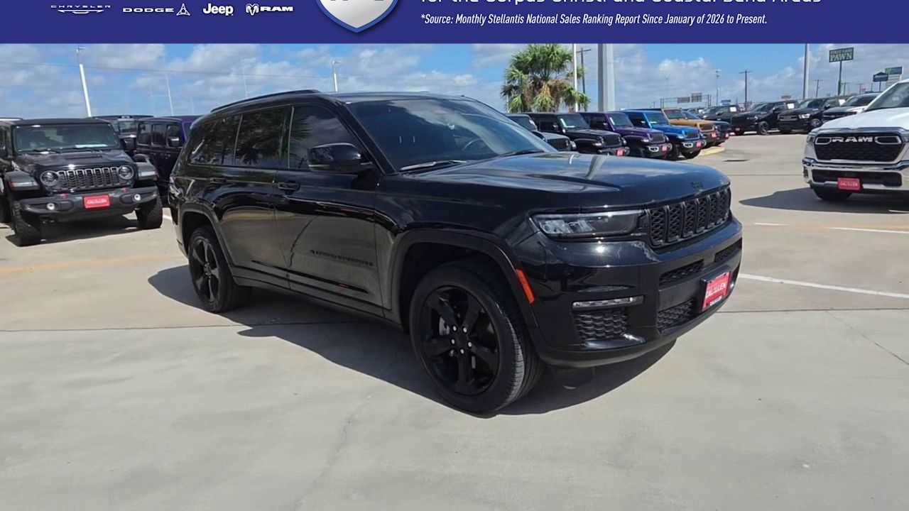 Used 2024 Jeep Grand Cherokee L Limited w/ Black Appearance Package AWD/4WD image 2