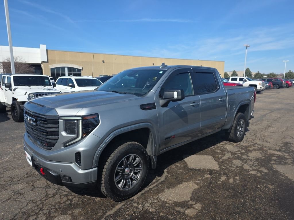 Used 2024 GMC Sierra 1500 AT4 w/ Technology Package image 3