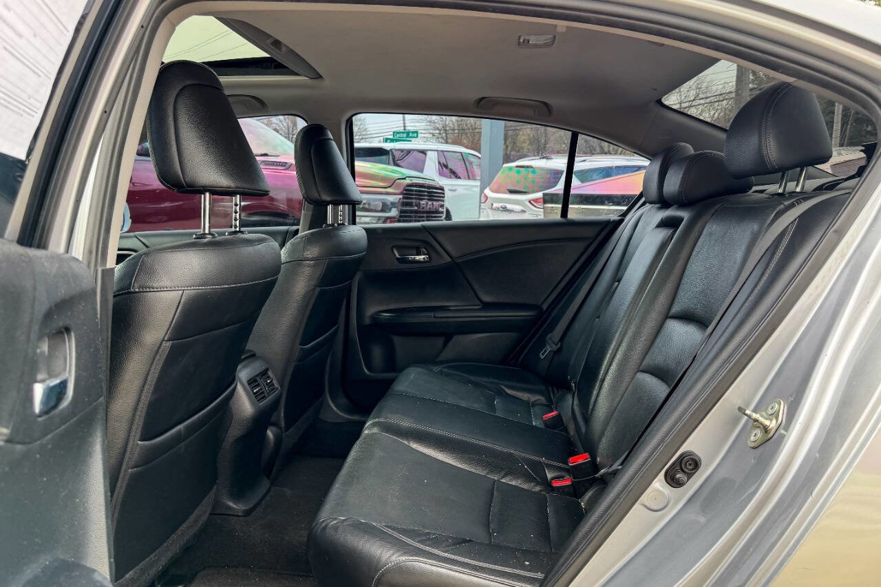 Used 2017 Honda Accord EX-L image 17