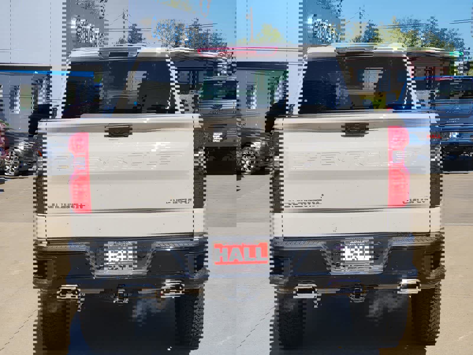 New 2026 Chevrolet Silverado 1500 Custom Trail Boss w/ LPO, Dark Essentials Package image 4