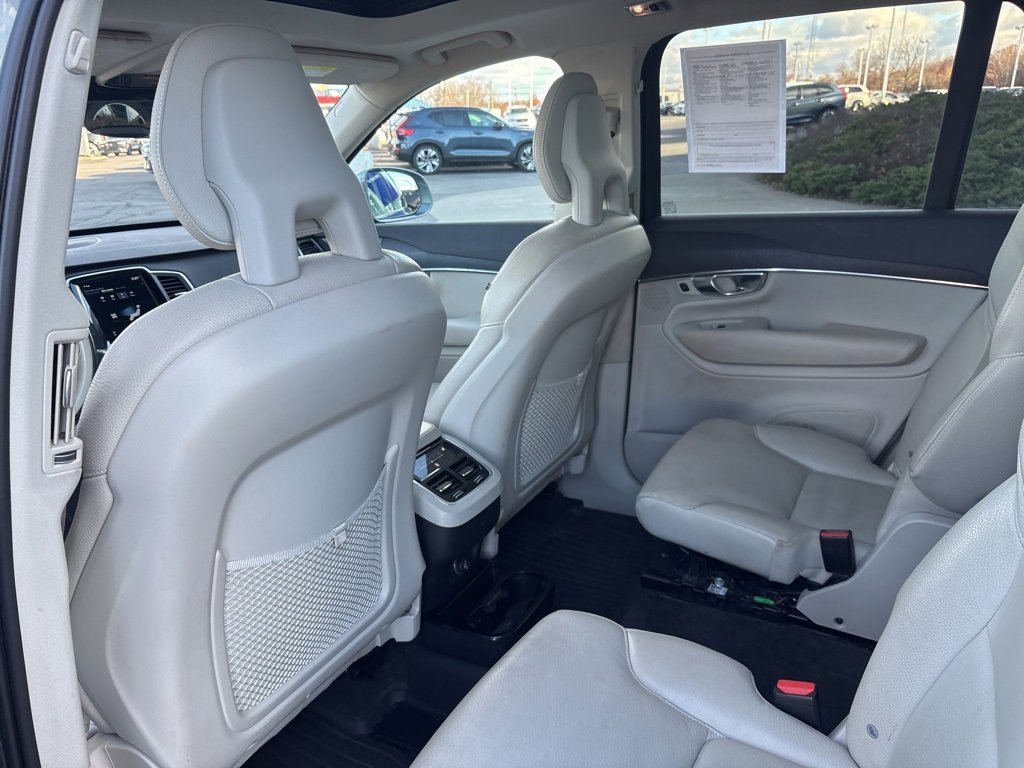 Used 2020 Volvo XC90 T6 Momentum w/ Protection Package Premier image 39