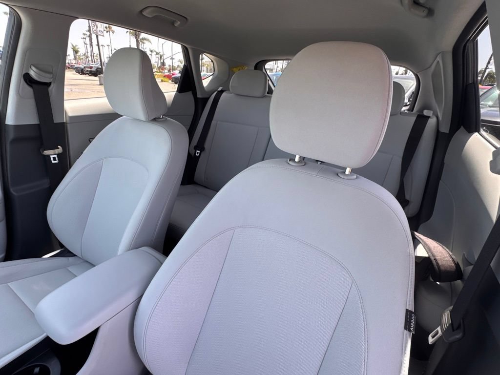 Used 2025 Hyundai Kona SEL FWD image 19