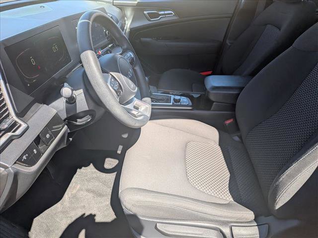 Used 2024 Kia Sportage LX image 15