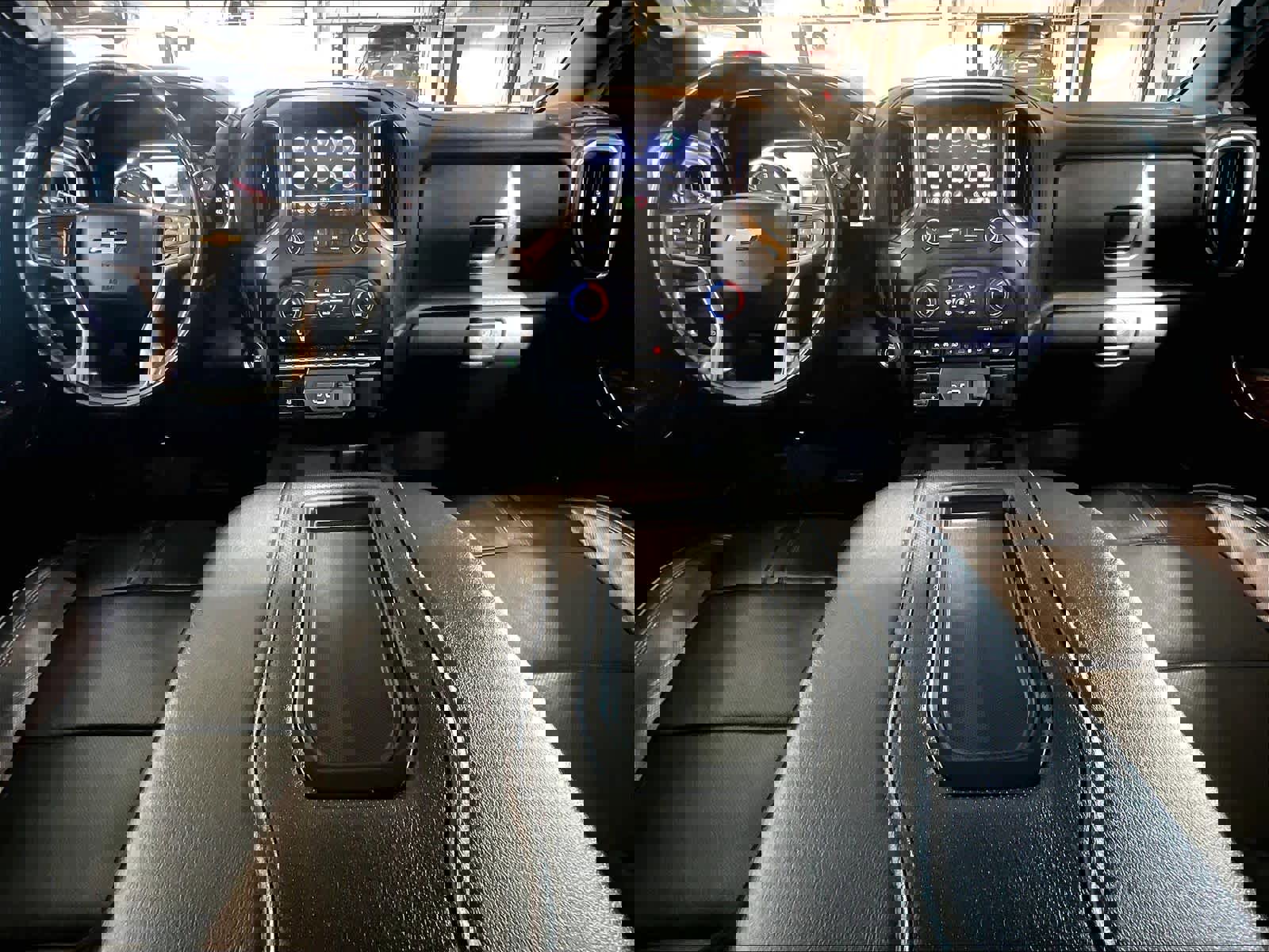 Used 2020 Chevrolet Silverado 1500 High Country w/ Technology Package image 21