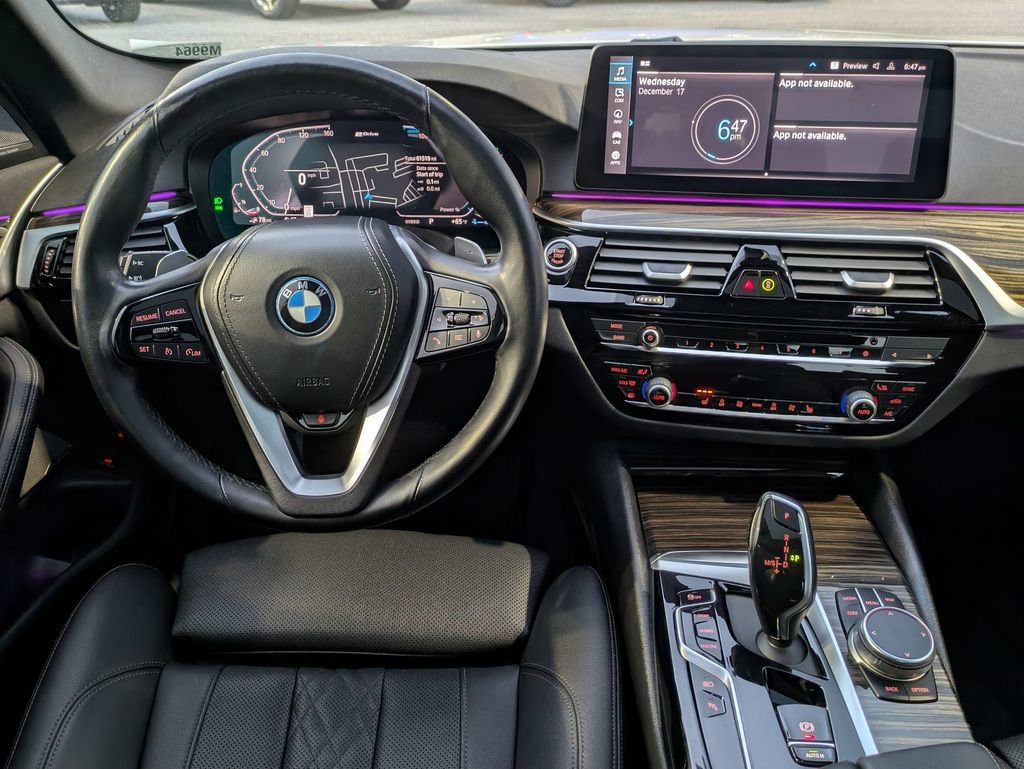 Used 2023 BMW 530e image 25