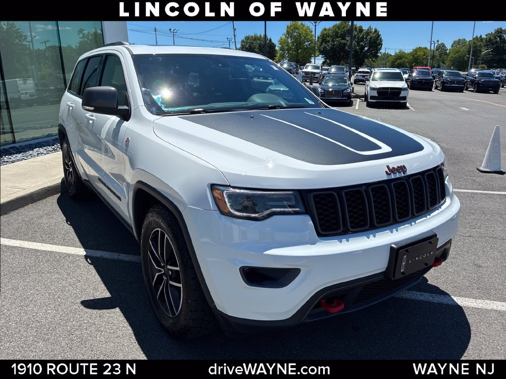 Used 2021 Jeep Grand Cherokee Trailhawk w/ Trailhawk Luxury Group AWD/4WD image 9