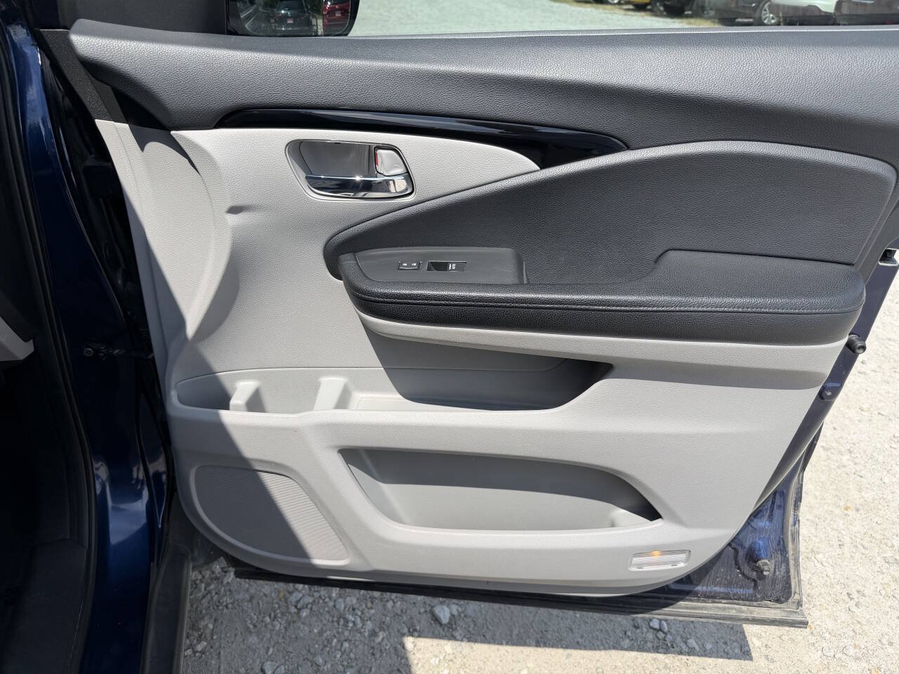 Used 2017 Honda Pilot Touring image 21