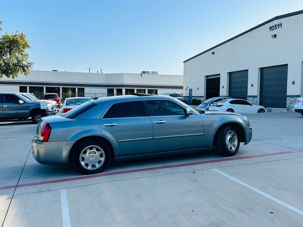 Used 2006 Chrysler 300 Touring image 8