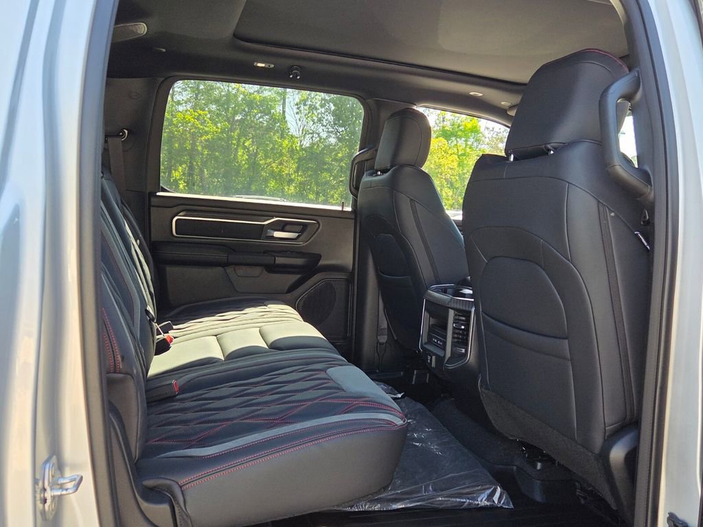 New 2026 RAM 1500 Big Horn AWD/4WD image 15