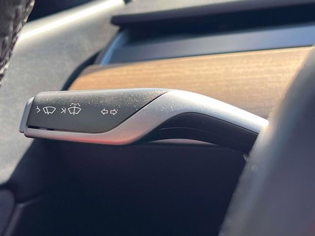 Used 2021 Tesla Model Y Performance image 23