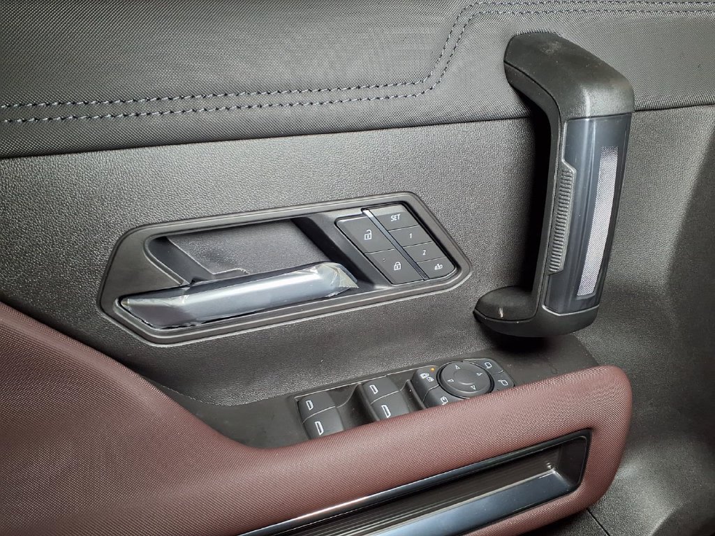 New 2026 GMC Hummer EV SUV AWD/4WD image 16