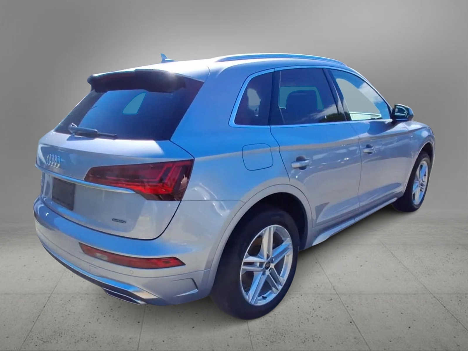 Used 2023 Audi Q5 e Premium w/ Convenience Package AWD/4WD image 8