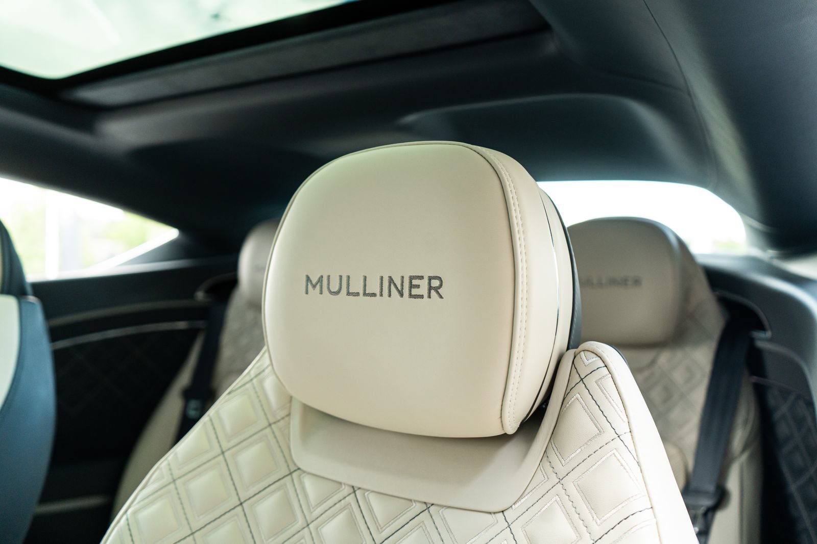 Certified 2023 Bentley Continental GT Mulliner AWD/4WD image 28