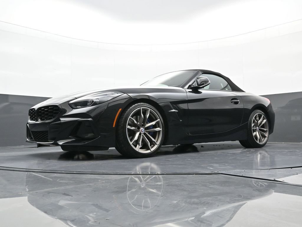 Used 2023 BMW Z4 M40i w/ Premium Package image 21