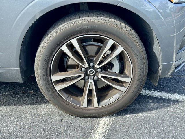 Used 2020 Volvo XC60 T5 Momentum w/ Protection Package Premier image 32