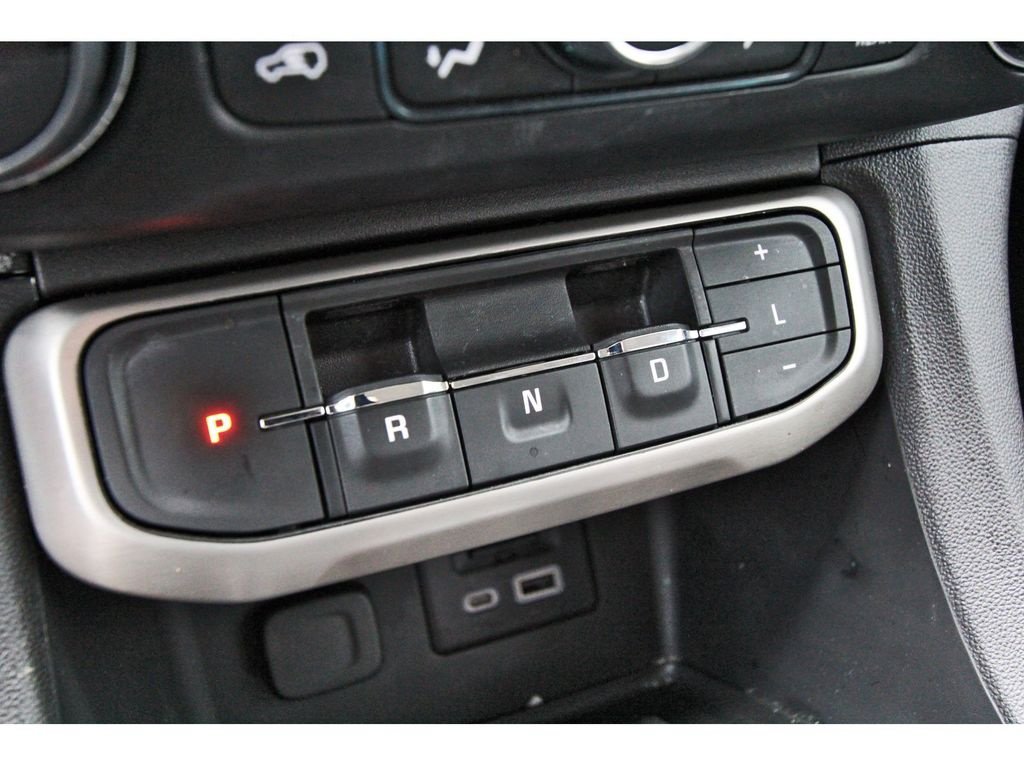 Used 2023 GMC Acadia Denali w/ Denali Ultimate Package FWD image 24