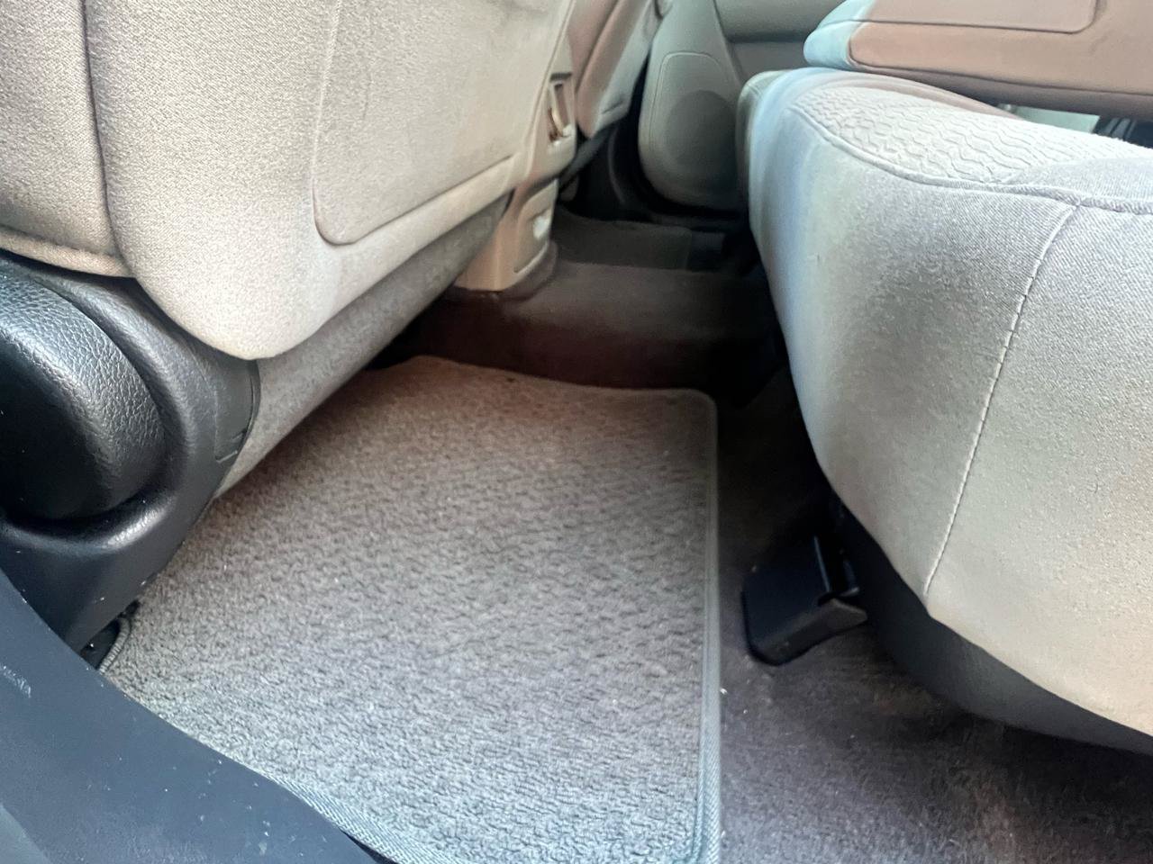 Used 2009 Hyundai Santa Fe GLS FWD image 27
