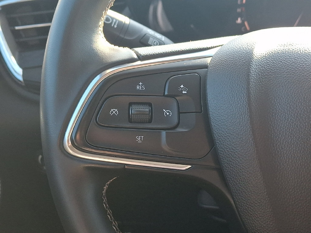Used 2025 Buick Encore GX Preferred AWD/4WD image 20