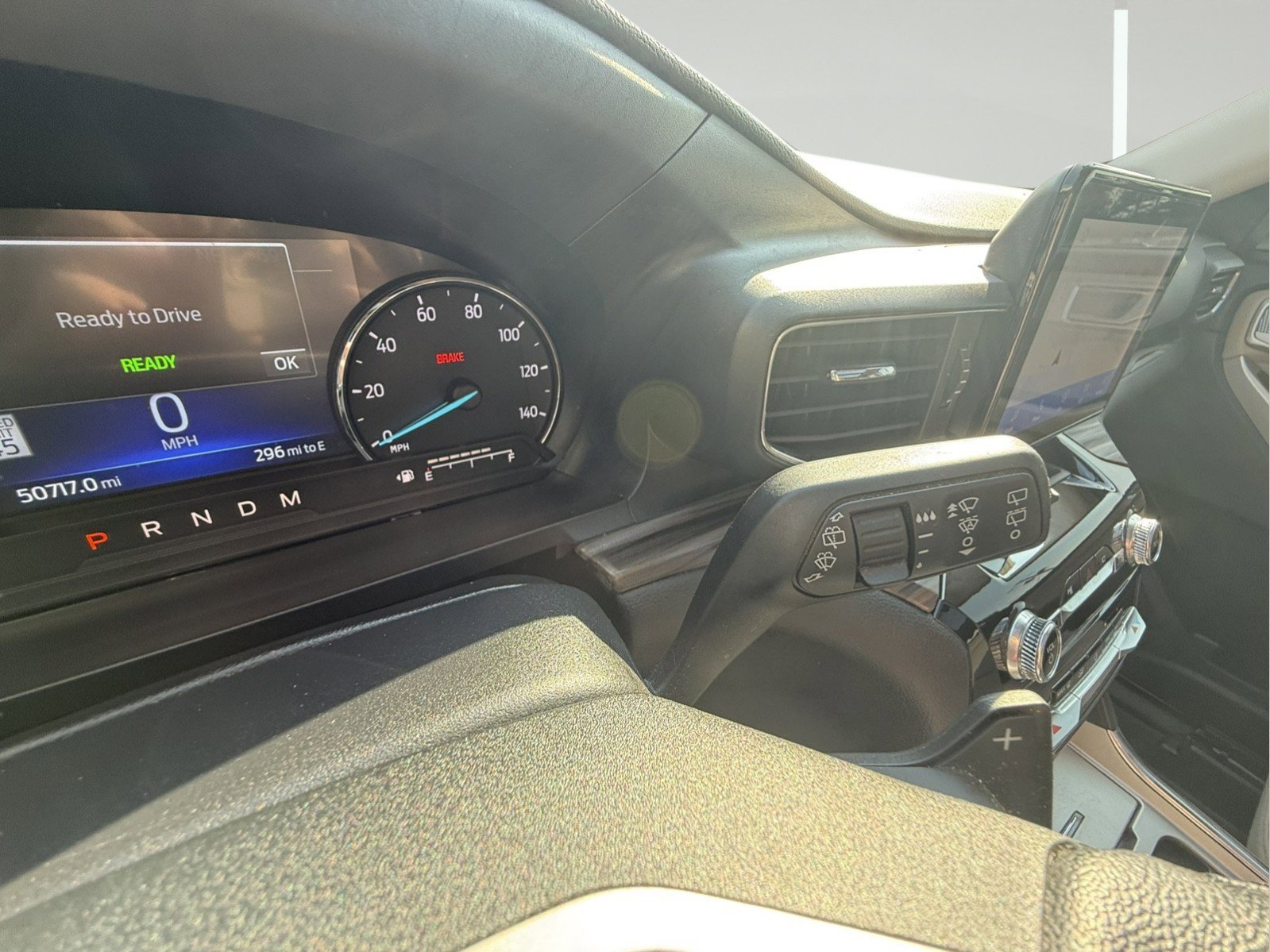 Used 2021 Ford Explorer Limited w/ Hybrid Equipment Group 310A image 24