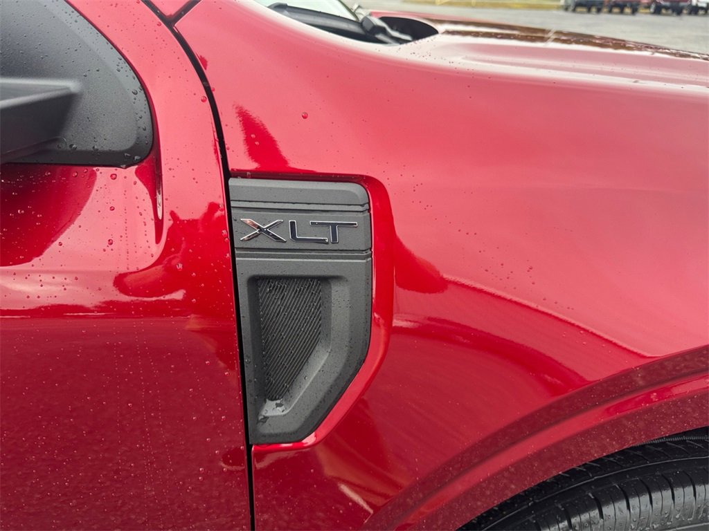 New 2025 Ford Maverick XLT image 16