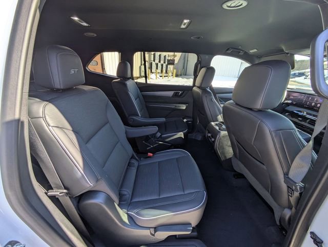 Used 2025 Buick Enclave Sport Touring image 34