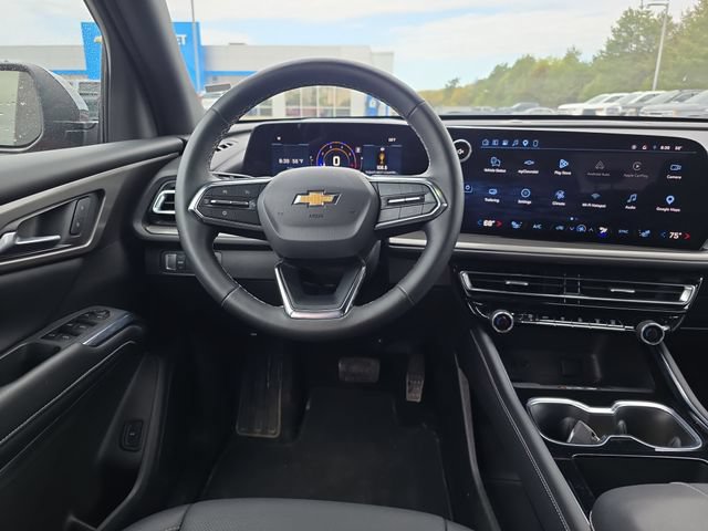 Used 2026 Chevrolet Traverse LT AWD/4WD image 16