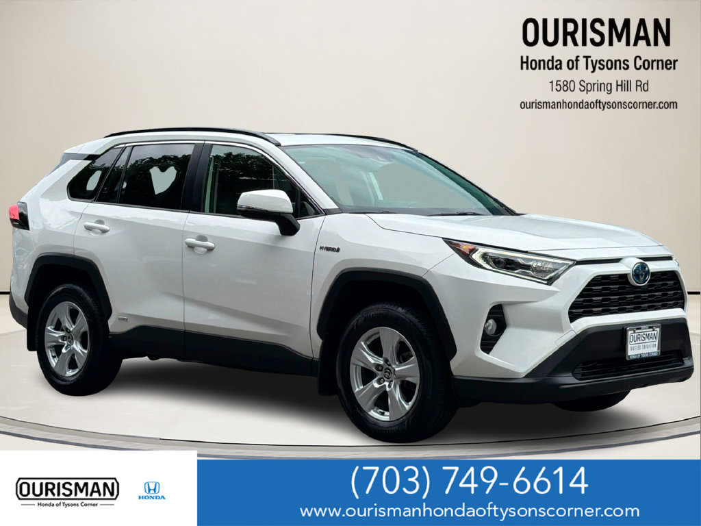 Used 2021 Toyota RAV4 XLE w/ Convenience Package AWD/4WD image 1