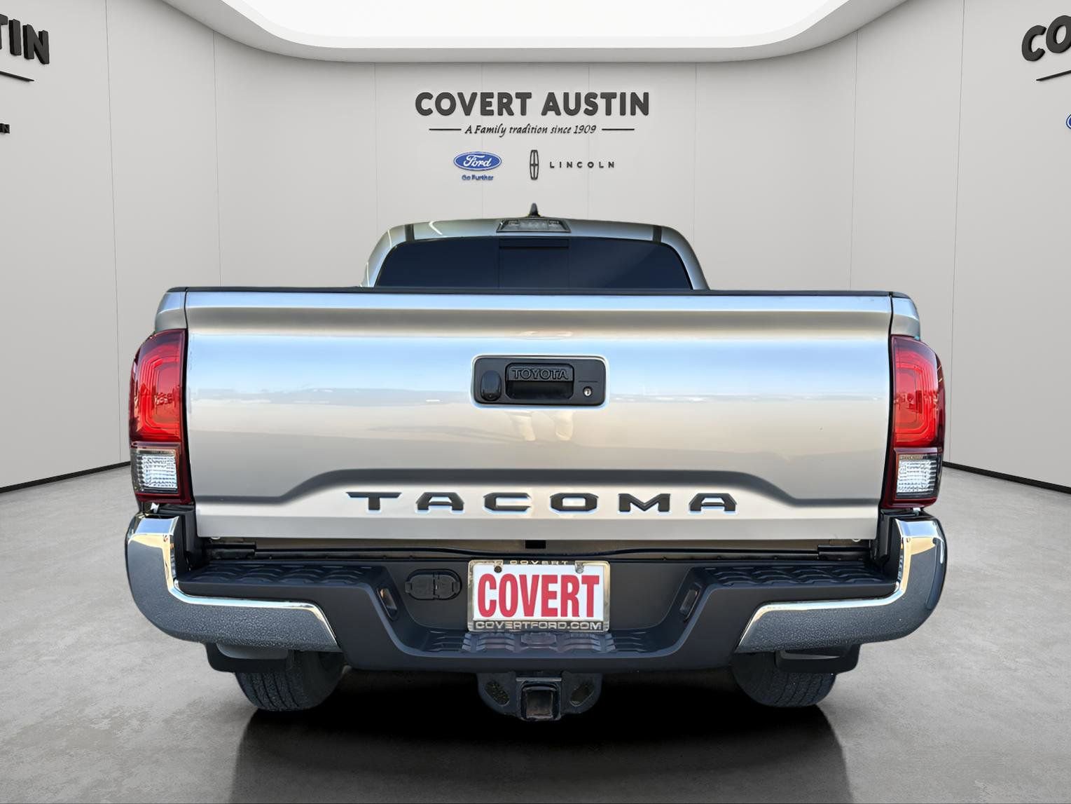 Used 2023 Toyota Tacoma SR5 image 4