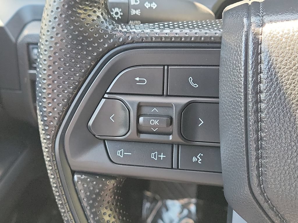 Certified 2025 Toyota Tacoma SR RWD image 9