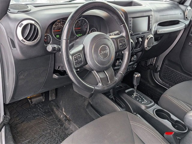 Used 2018 Jeep Wrangler Unlimited Sahara w/ Connectivity Group image 11