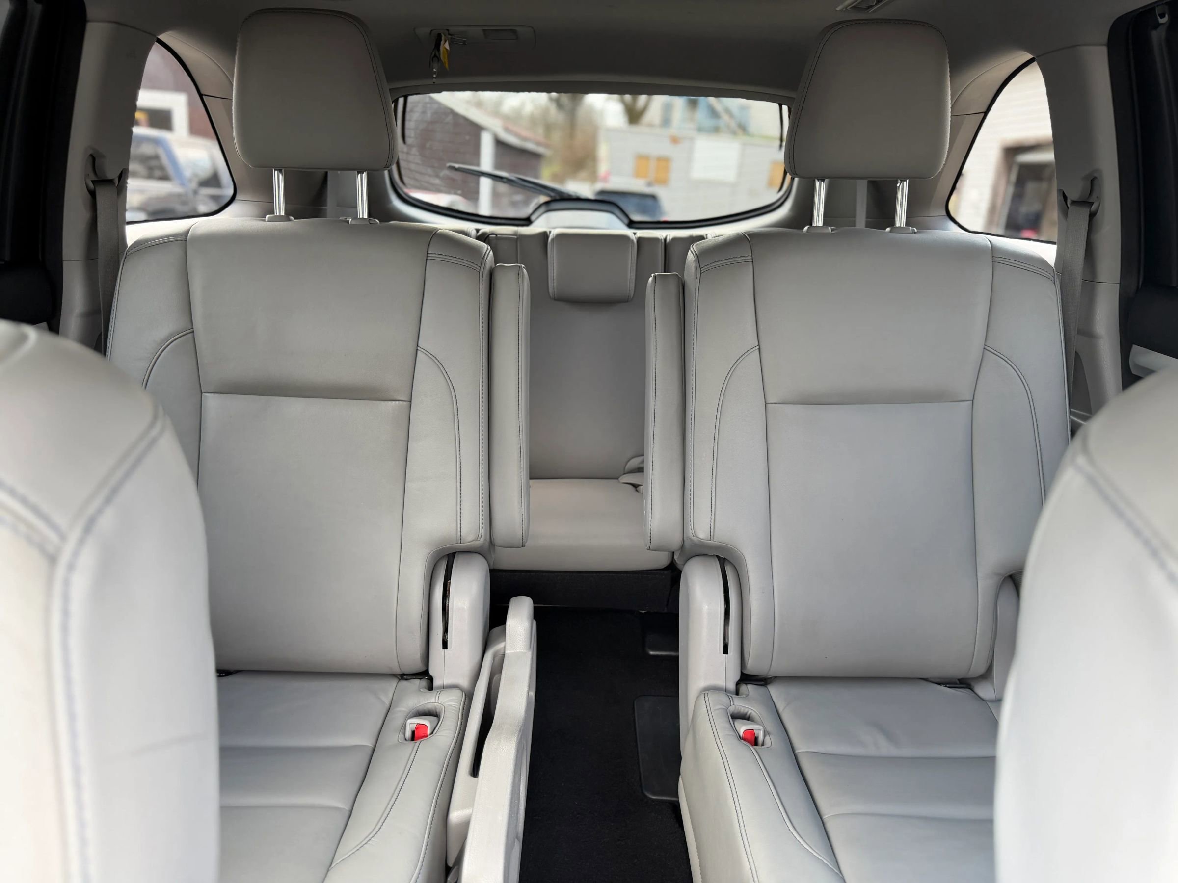 Used 2017 Toyota Highlander XLE image 32