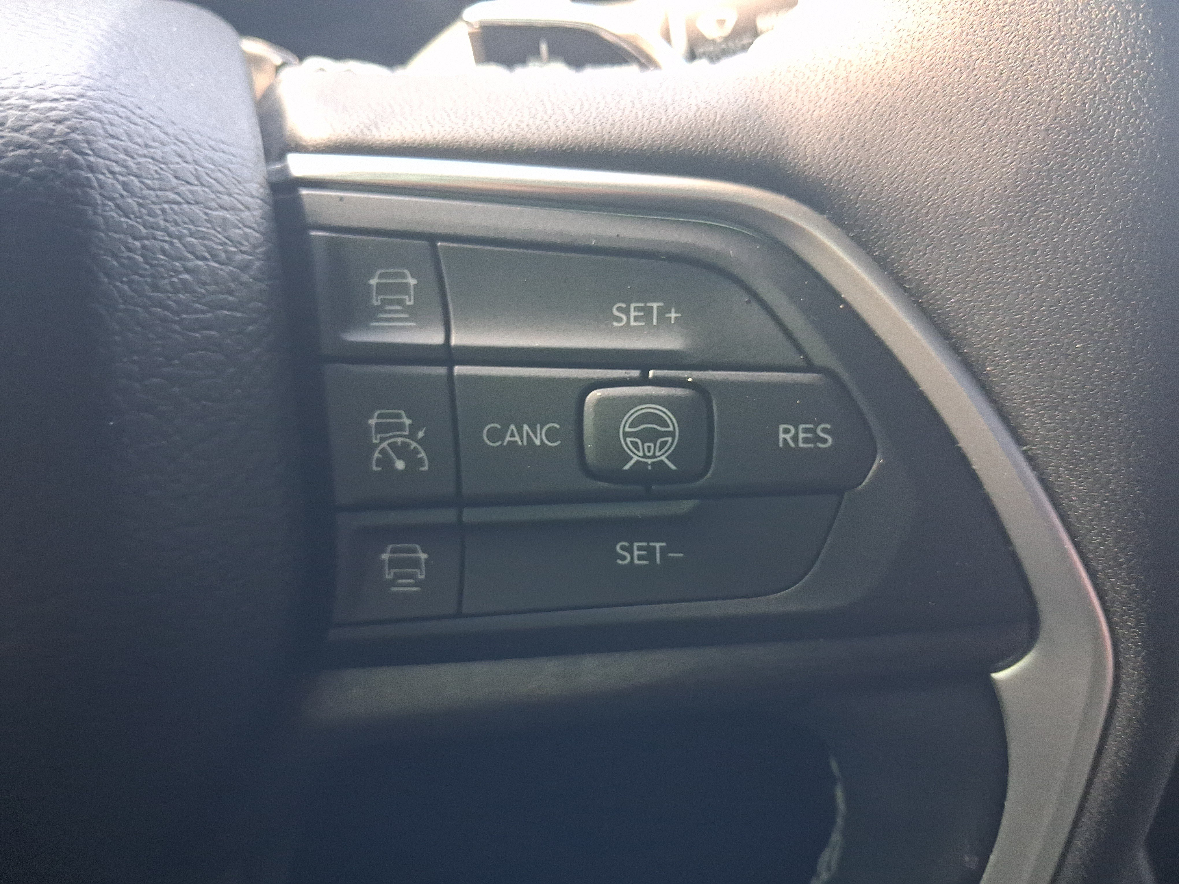 Used 2026 Jeep Grand Cherokee L Limited AWD/4WD image 24