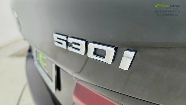 Used 2021 BMW 530i w/ Premium Package RWD image 17