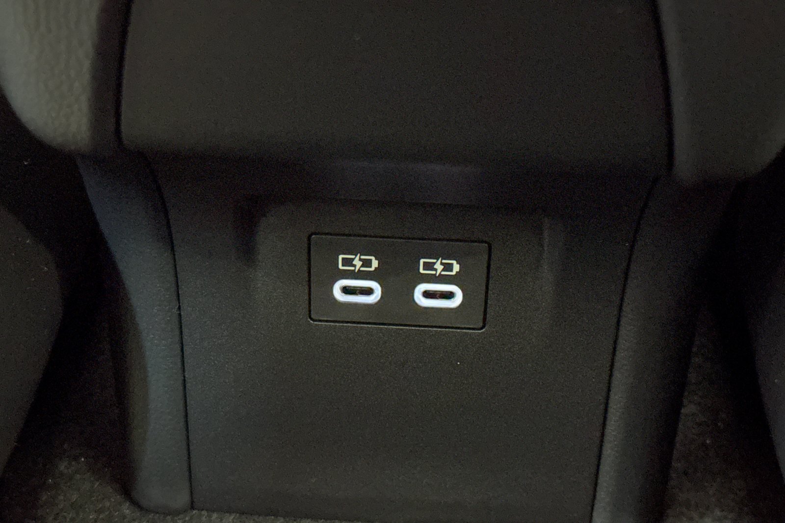 New 2027 Toyota Prius XLE FWD image 14