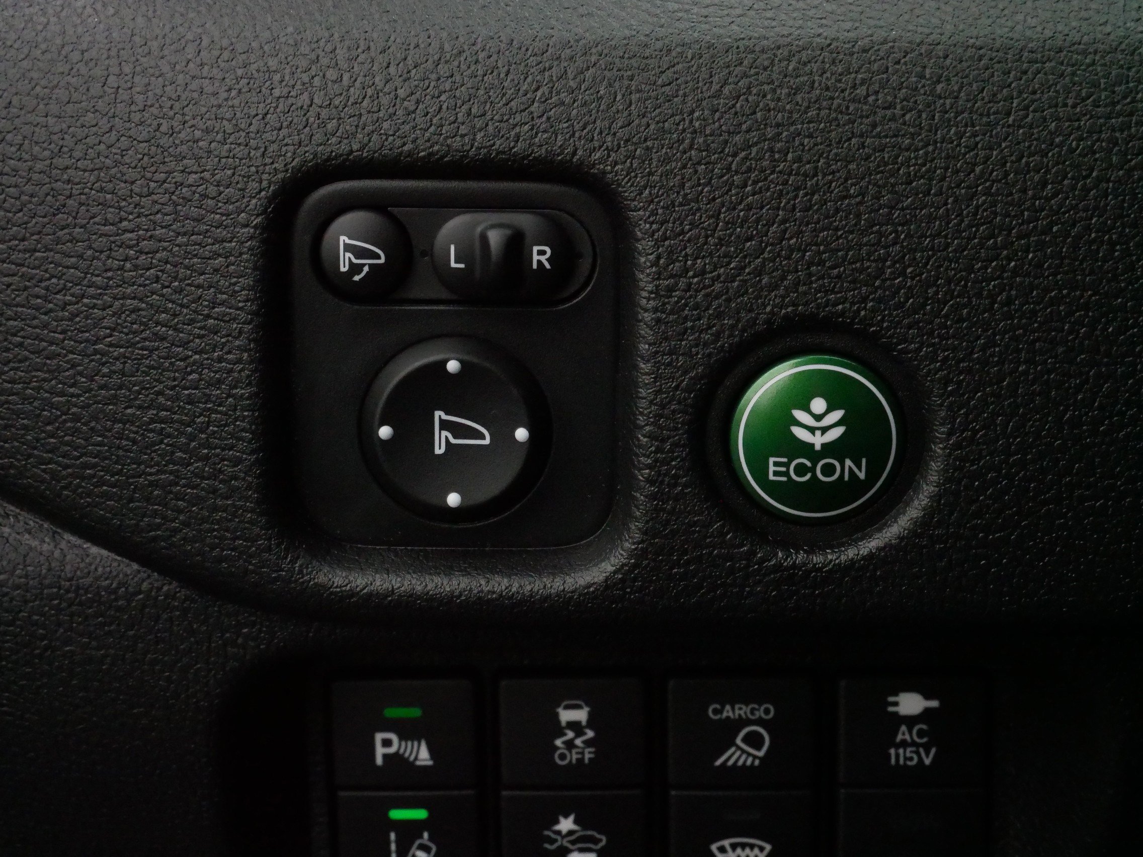 Certified 2025 Honda Ridgeline Black Edition image 28