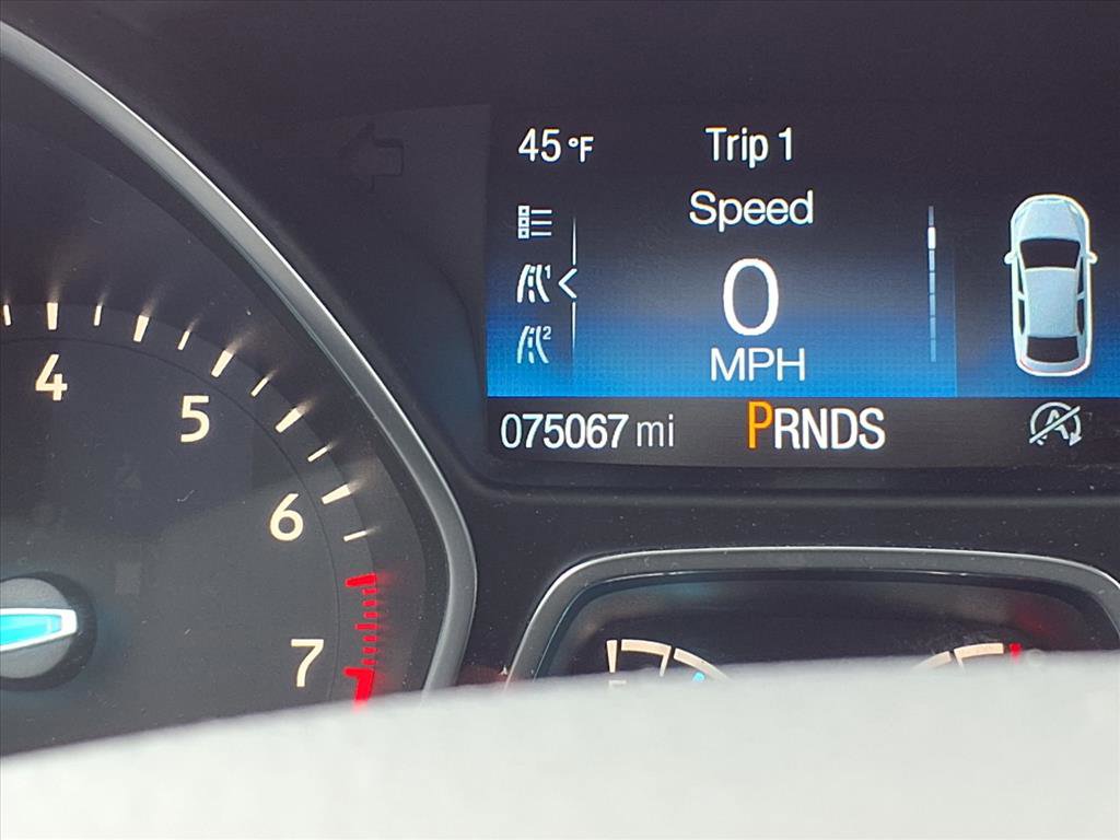 Used 2017 Ford Escape SE w/ Equipment Group 201A image 17