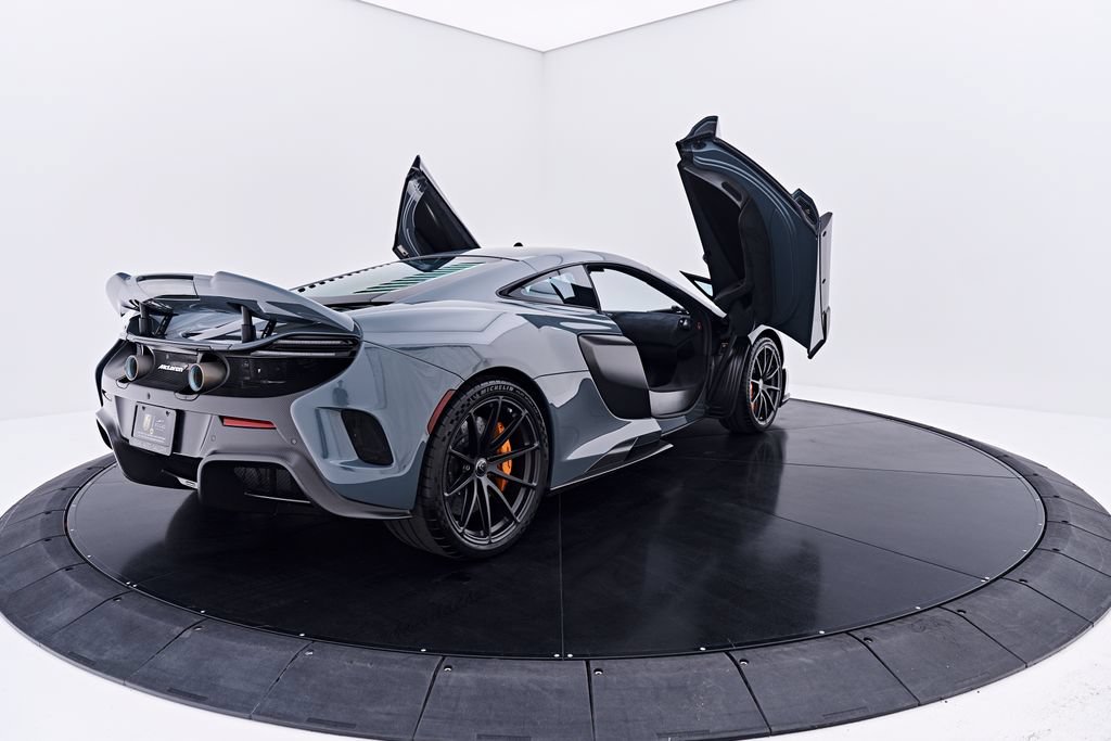 Used 2016 McLaren 675LT Coupe RWD image 32