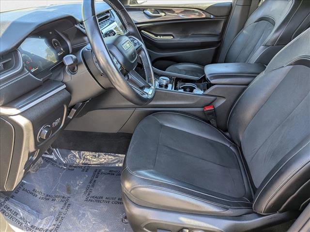 Used 2022 Jeep Grand Cherokee L Laredo image 11