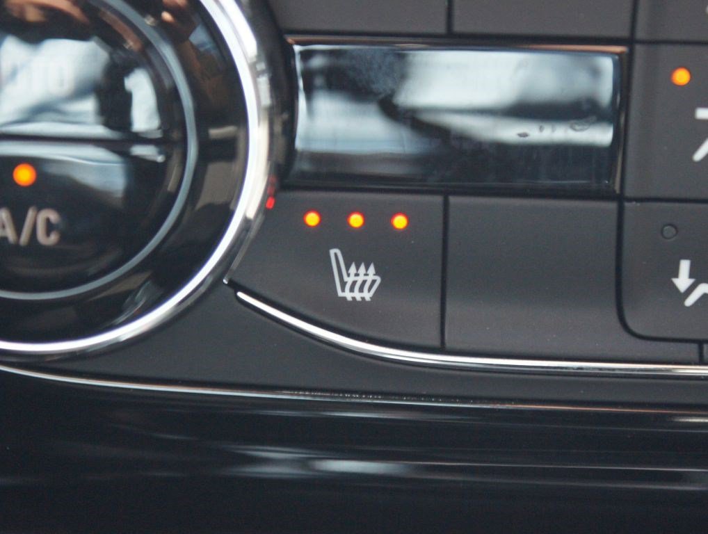 Used 2024 Chevrolet Trax LT w/ Driver Confidence Package image 7