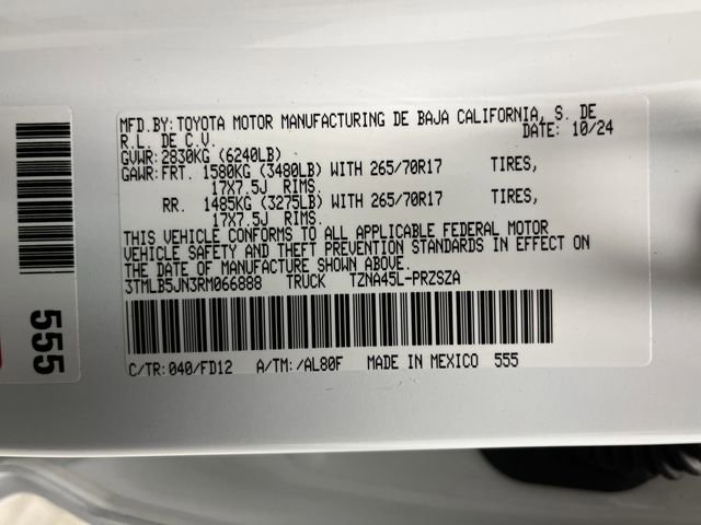 Used 2024 Toyota Tacoma TRD Off-Road image 38