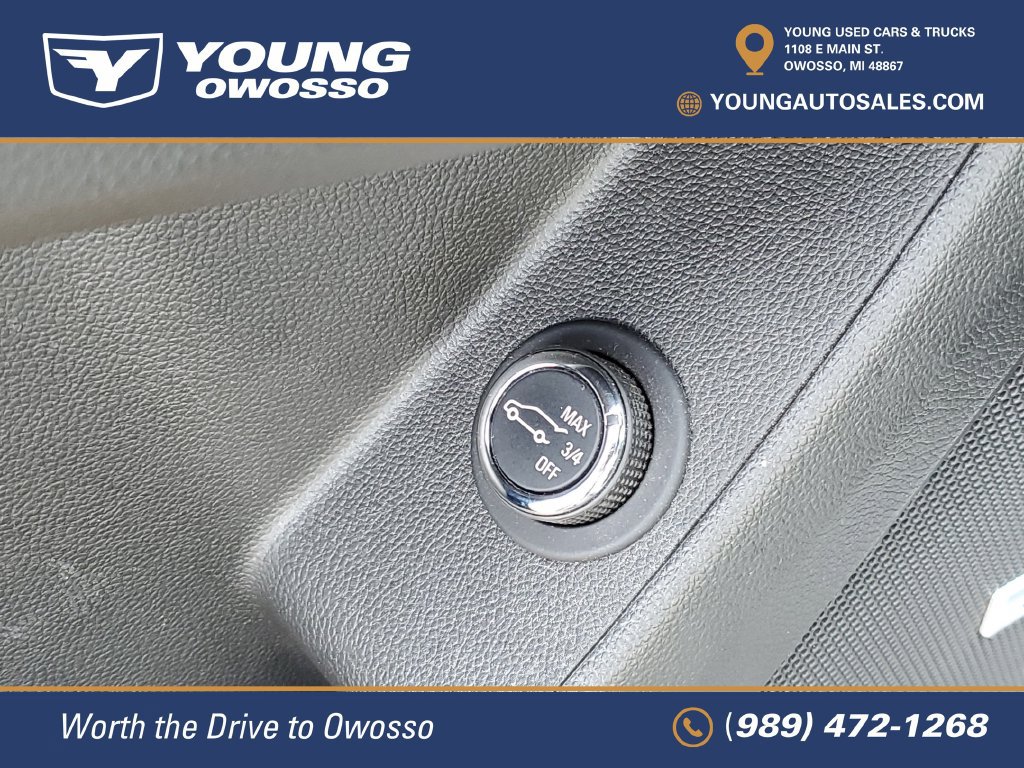 Used 2023 Chevrolet Traverse RS w/ LPO, Floor Liner Package AWD/4WD image 28
