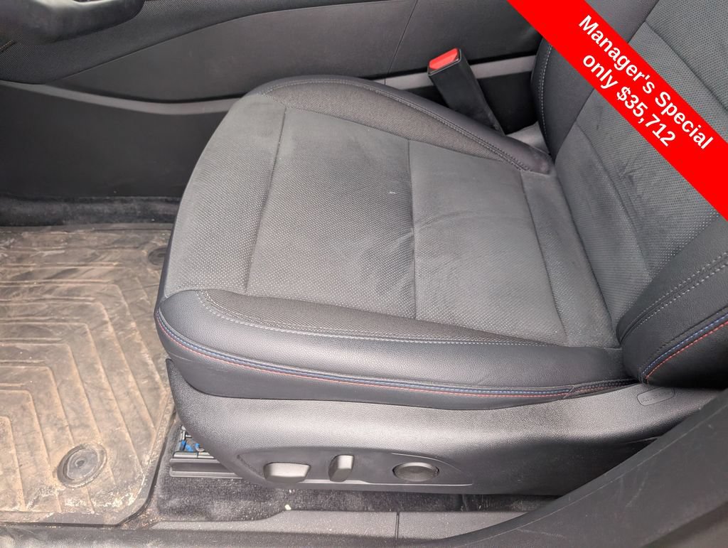 Used 2025 Chevrolet Blazer EV RS AWD/4WD image 28