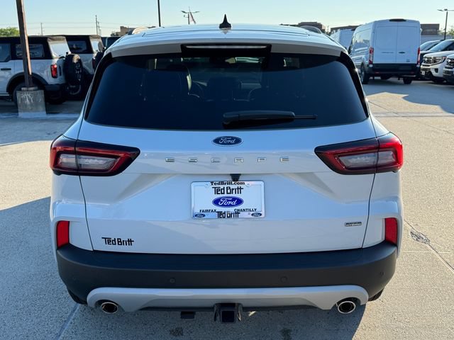 Used 2025 Ford Escape SE w/ PHEV Premium Package FWD image 6