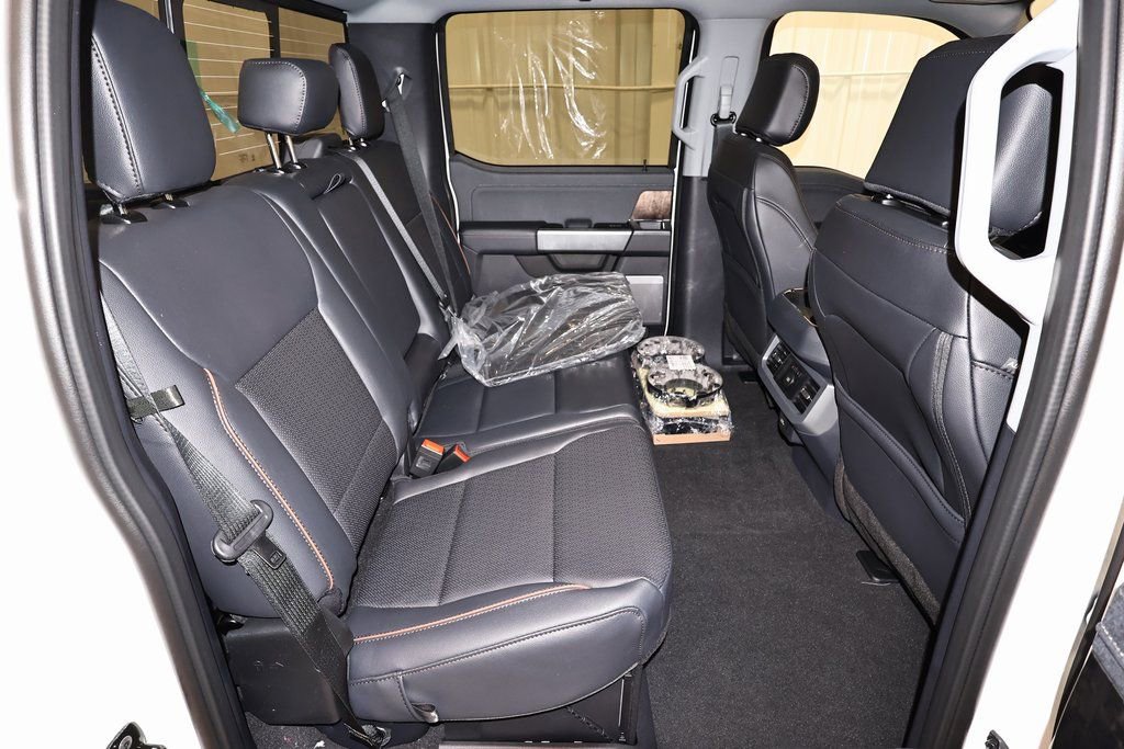 New 2026 Ford F250 Lariat w/ Black Appearance Package image 15