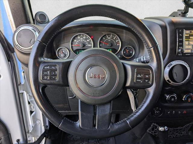 Used 2014 Jeep Wrangler Unlimited Sahara w/ Connectivity Group image 14