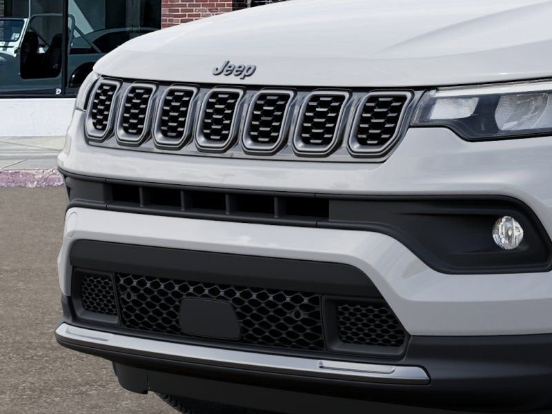 New 2026 Jeep Compass Latitude image 11