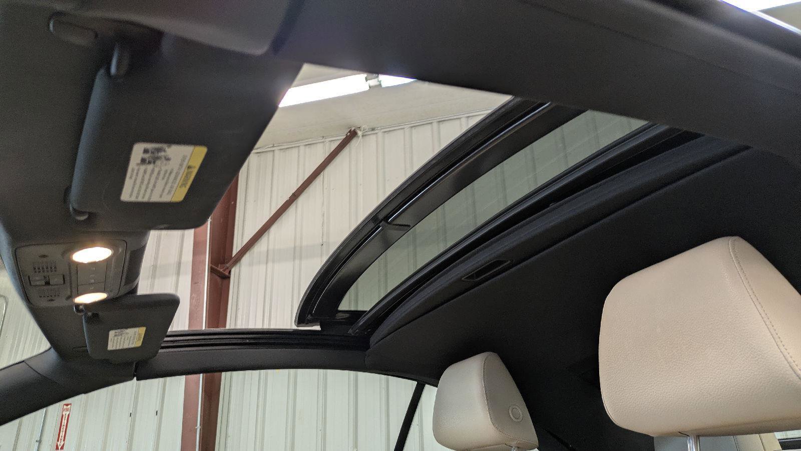 Used 2012 Volkswagen Eos Komfort image 26